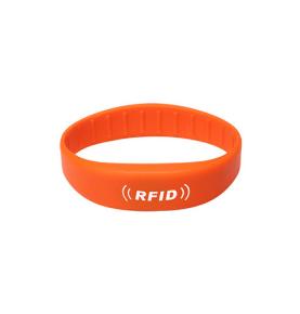 RFID silikonový středně plochý náramek